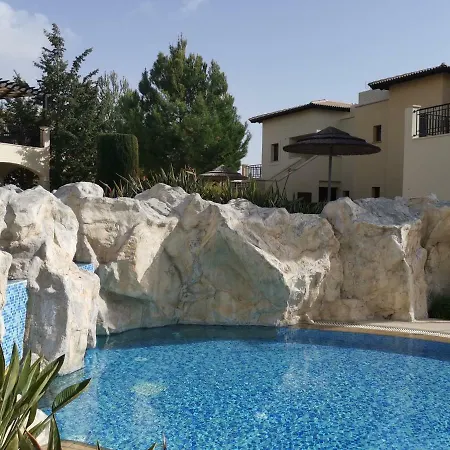 Theseus Sea View קוקליה