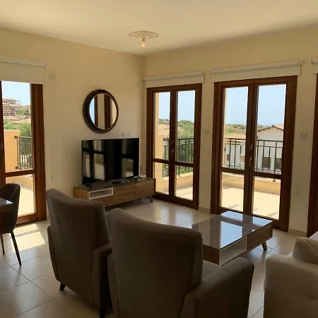 Theseus Sea View דירה קוקליה
