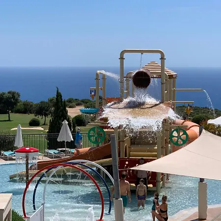 Theseus Sea View דירה קוקליה